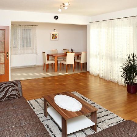 Apartment Matea Трогір Екстер'єр фото